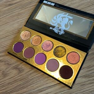 Uoma Coming to America The Royal edit eyeshadow palette